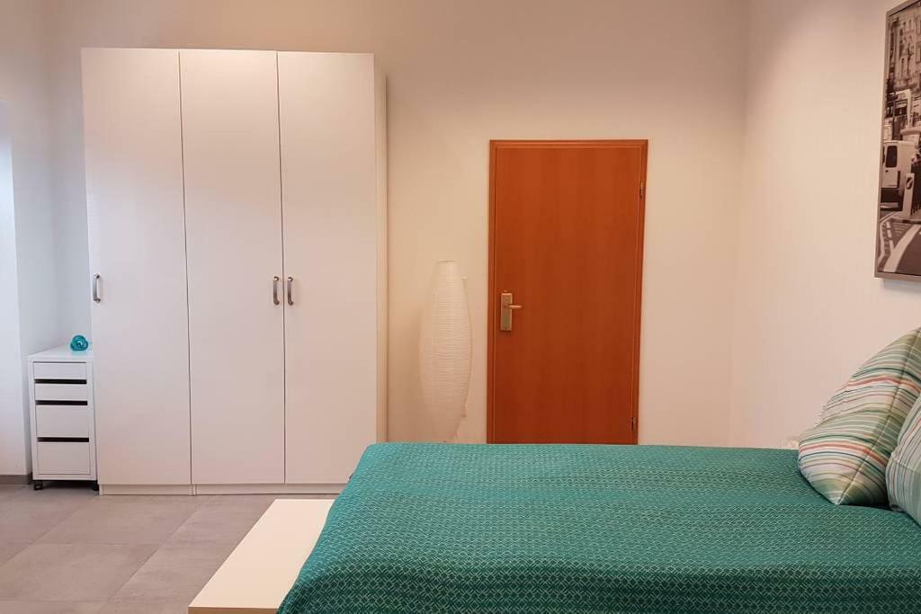 Zimmervermietung Mülheim Mülheim an der Ruhr Exterior foto