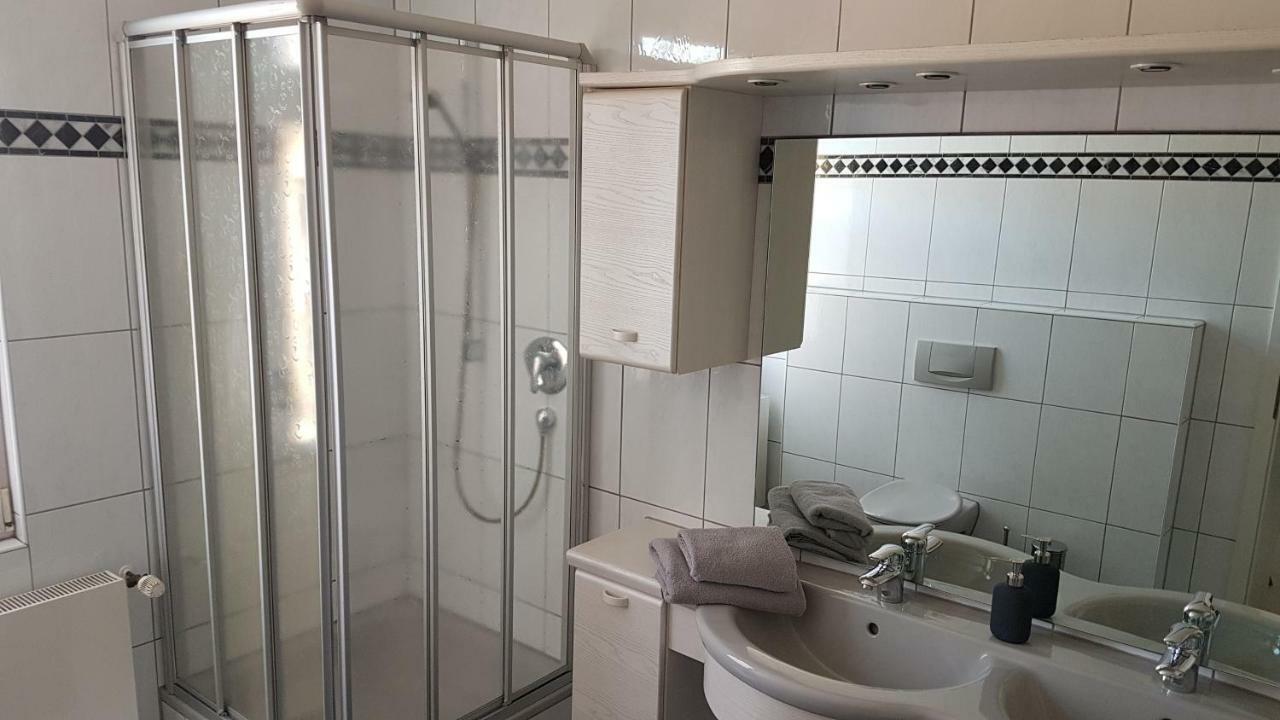 Zimmervermietung Mülheim Mülheim an der Ruhr Exterior foto